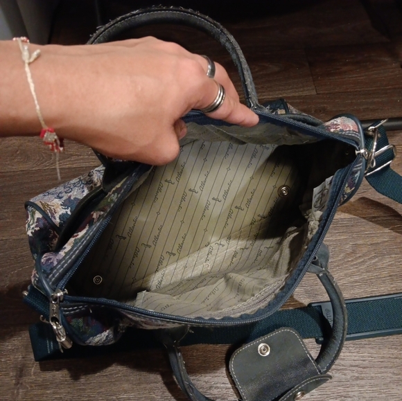 Atlantic Vintage Carry On Shoulder Bag Green Floral Tapestry #39890-88F - Picture 4 of 7